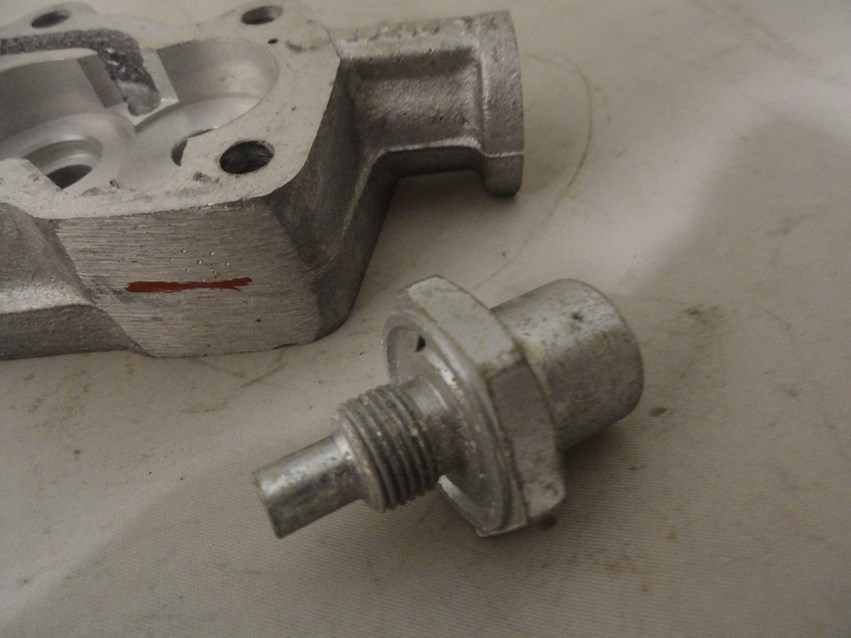 OIL PUMP FITTING