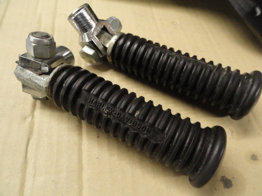 FOOT PEG KIT