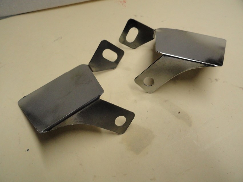 WINDSHIELD DEFLECTOR PLATES