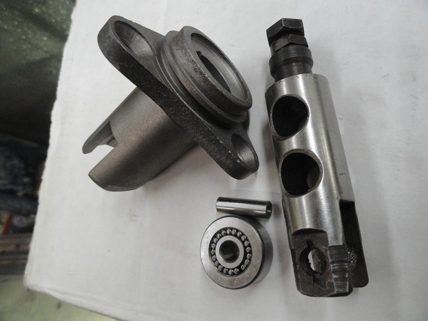 FRONT TAPPET GUIDE