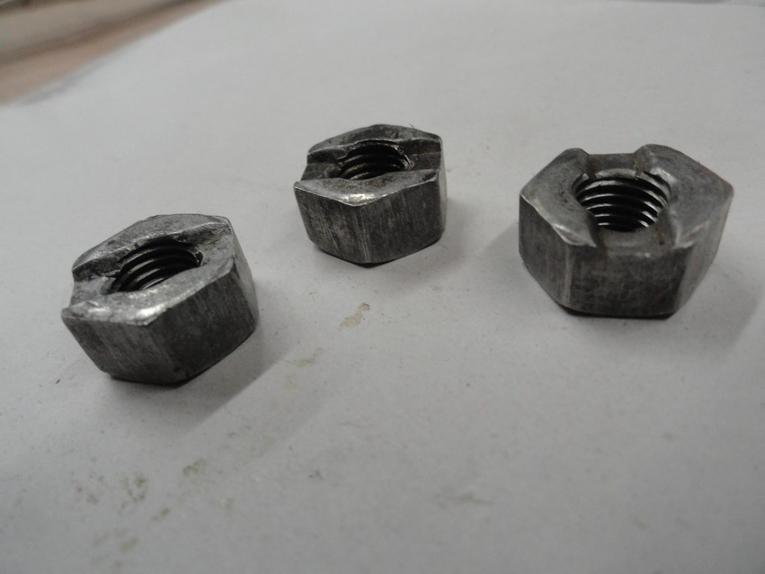CLUTCH HUB NUTS