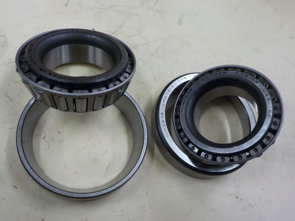 PANHEAD-SHOVELHEAD EVO "NEW OLD STOCK"- TIMKEN ENGINE BEARINGS 9045