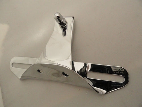 LICENSE PLATE BRACKET