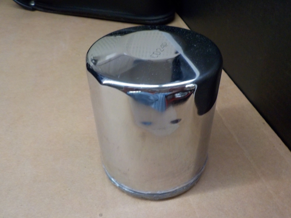 BIG TWIN 5-SPEED SOFT TAIL LATE XL "NEW" CHROME OIL FILTER #10-82400