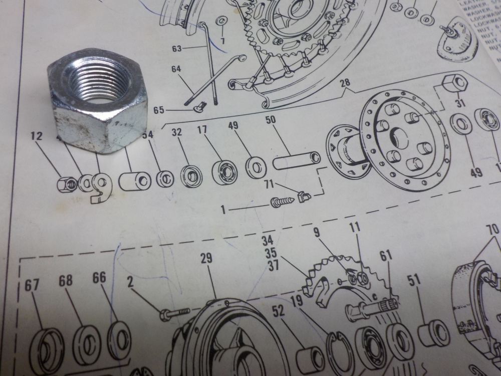 AERMACCHI 175 250 "NEW OLD STOCK" (10) REAR AXLE NUTS #7747P
