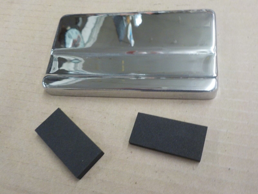 Harley-Davidson BATTERY TOP COVER Harley-Davidson 66369-70